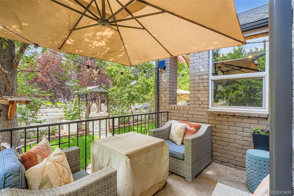 Photo of 3070 Ash Street, Denver, CO 80207 (MLS # 2813987)