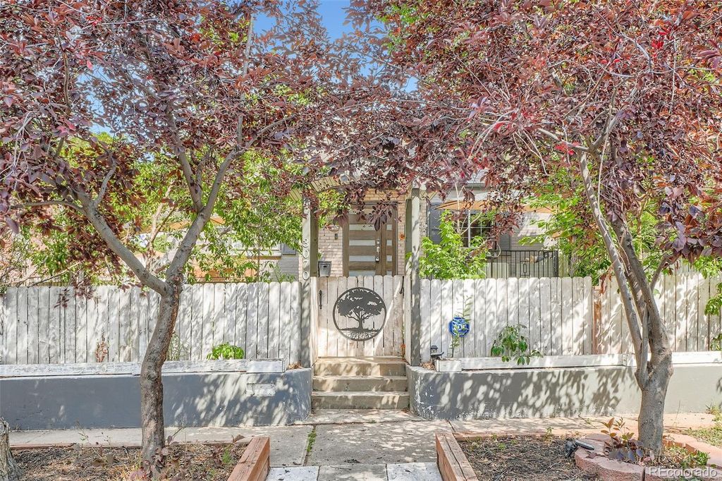 Photo of 3070 Ash Street, Denver, CO 80207 (MLS # 2813987)