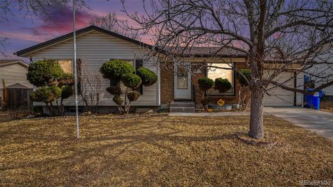 Photo of 2618 S Lewiston Street, Aurora, CO 80013 (MLS # 1970881)