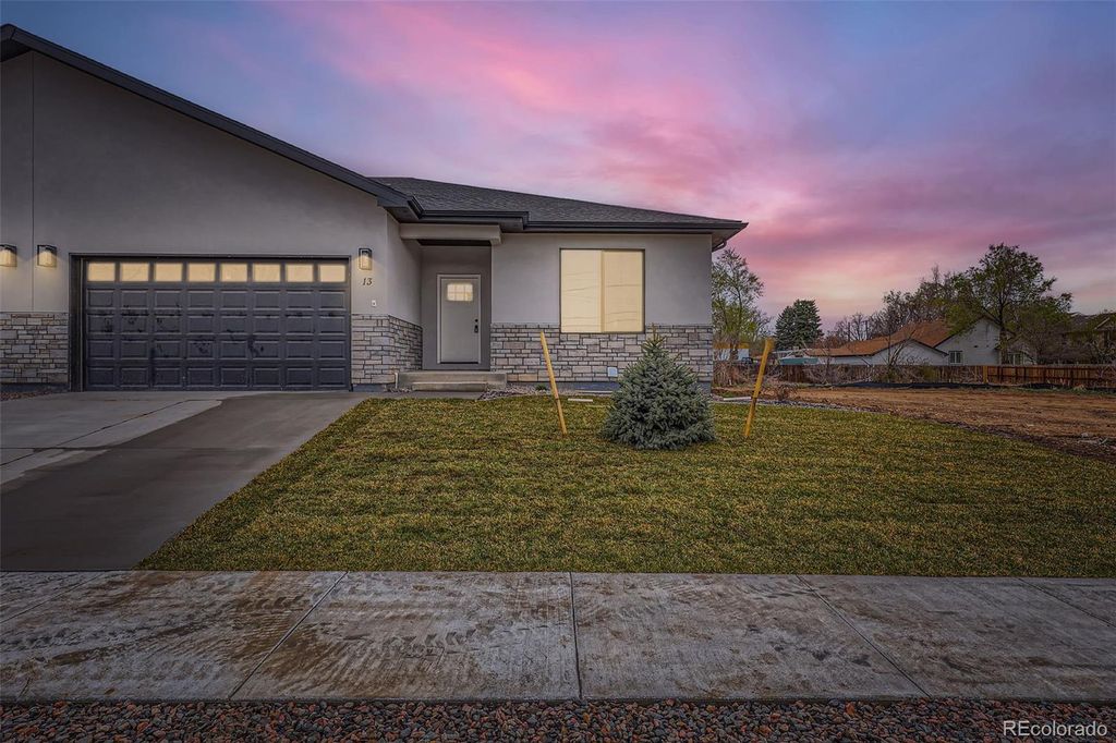 Photo of 15 S Gray Street, Lakewood, CO 80226 (MLS # 8826070)