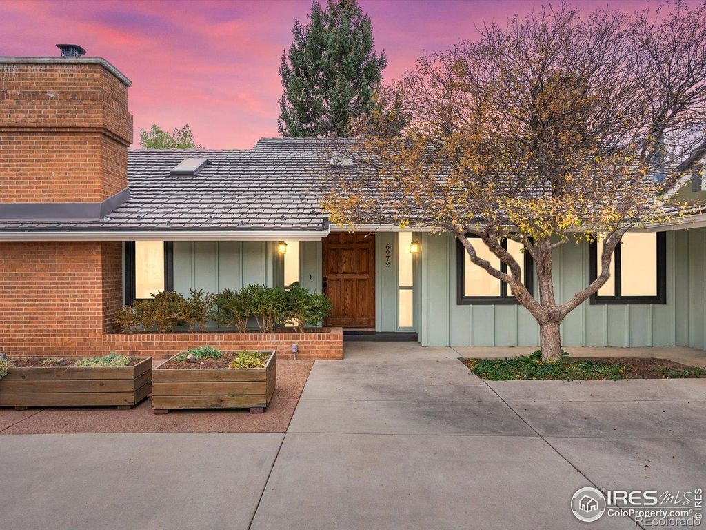 Photo of 6972 Roaring Fork Trail, Boulder, CO 80301 (MLS # IR1047322)