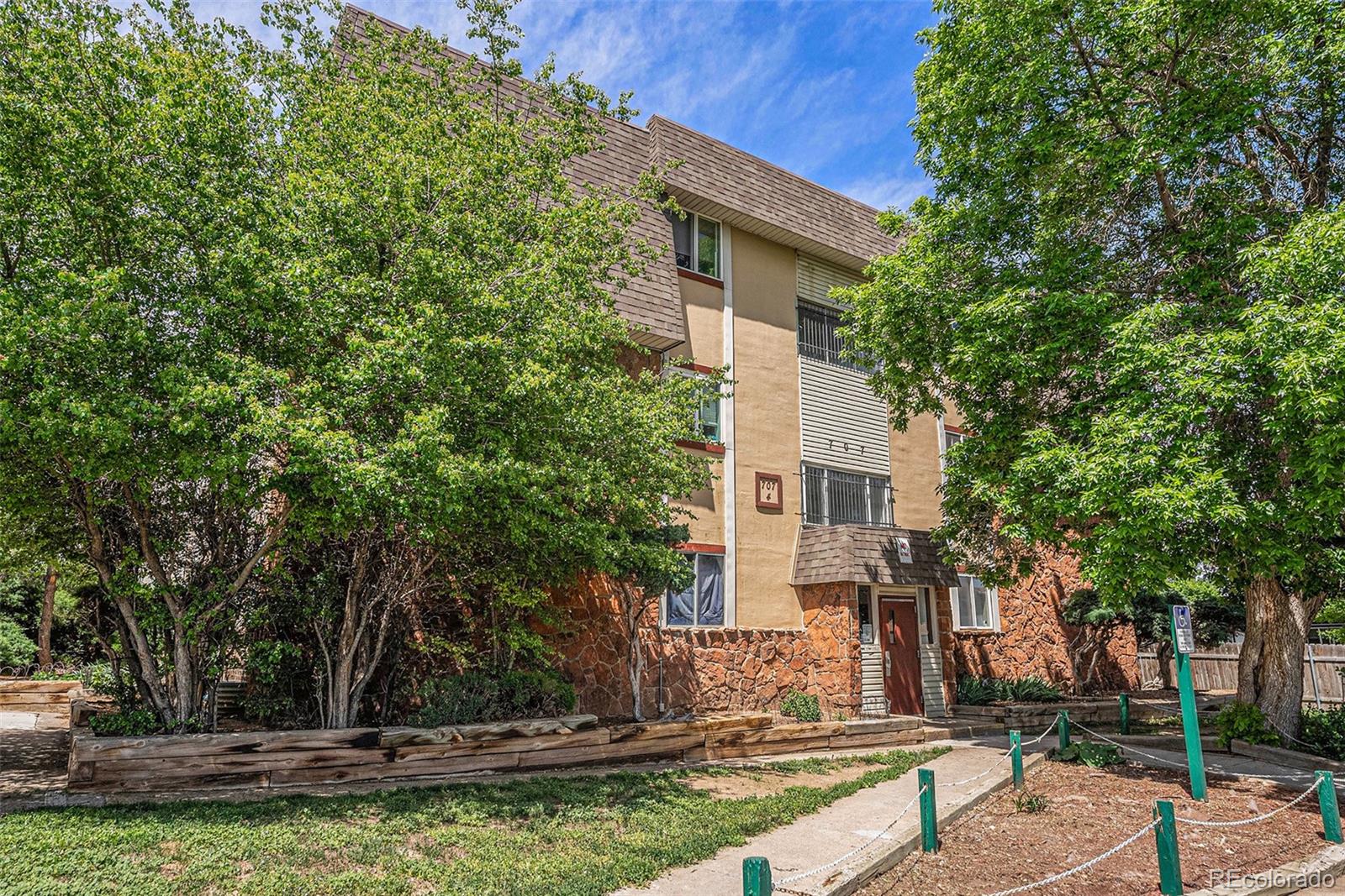 707 W 96th Avenue 5
