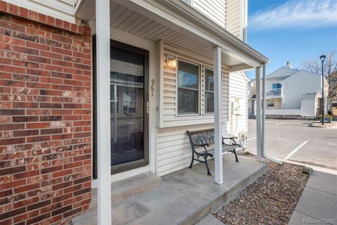 Photo of 961 S Pitkin Court, Aurora, CO 80017 (MLS # 7798304)