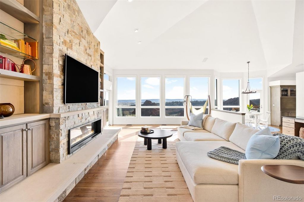 Photo of 10592 Harebell Run, Littleton, CO 80125 (MLS # 4823756)