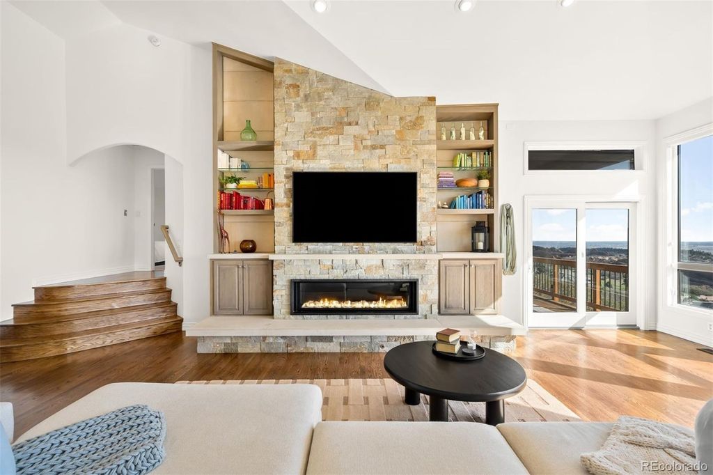 Photo of 10592 Harebell Run, Littleton, CO 80125 (MLS # 4823756)