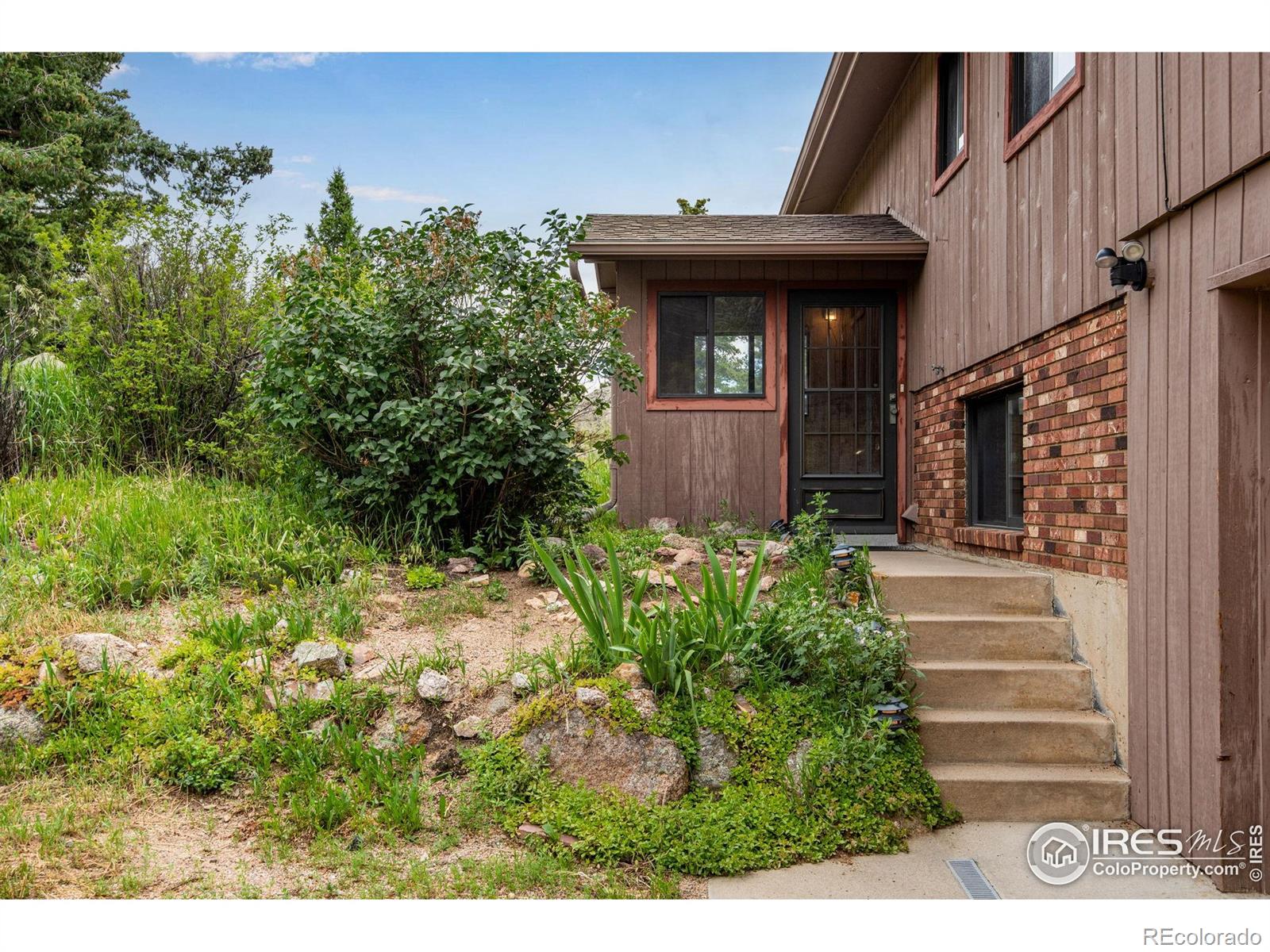 853 Deer Trail Road