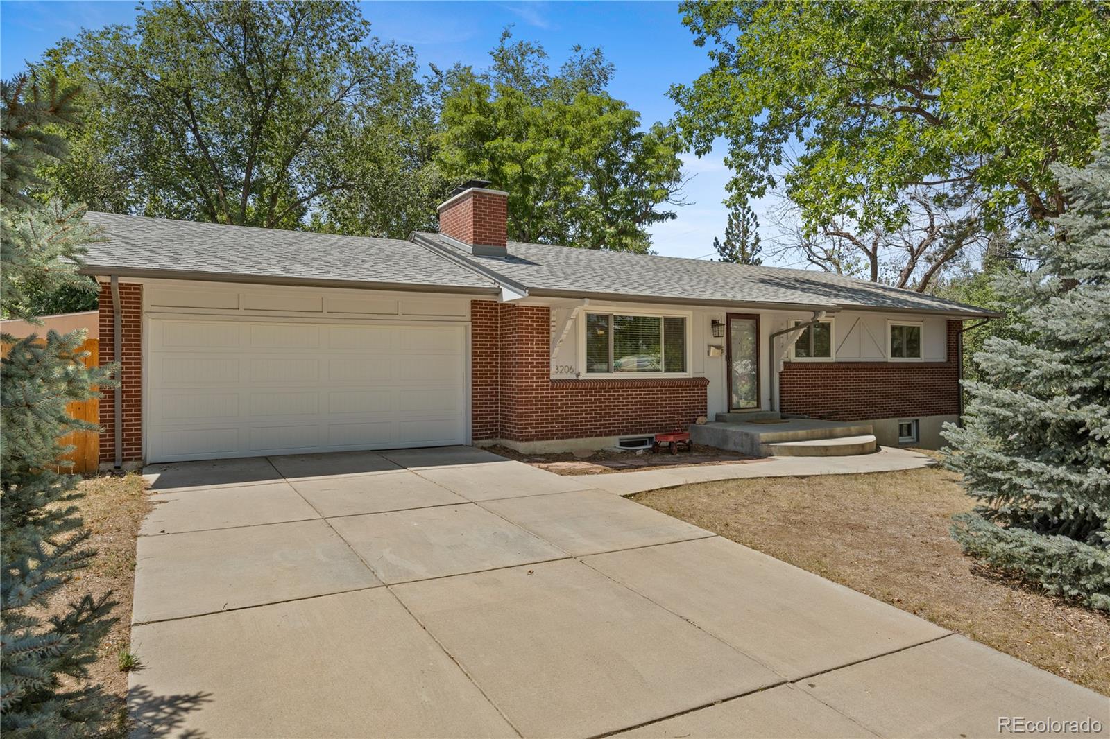 8206 E Lehigh Avenue