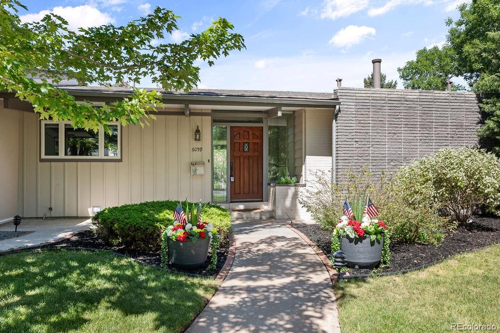 Photo of 6059 S Elati Street, Littleton, CO 80120 (MLS # 4990755)