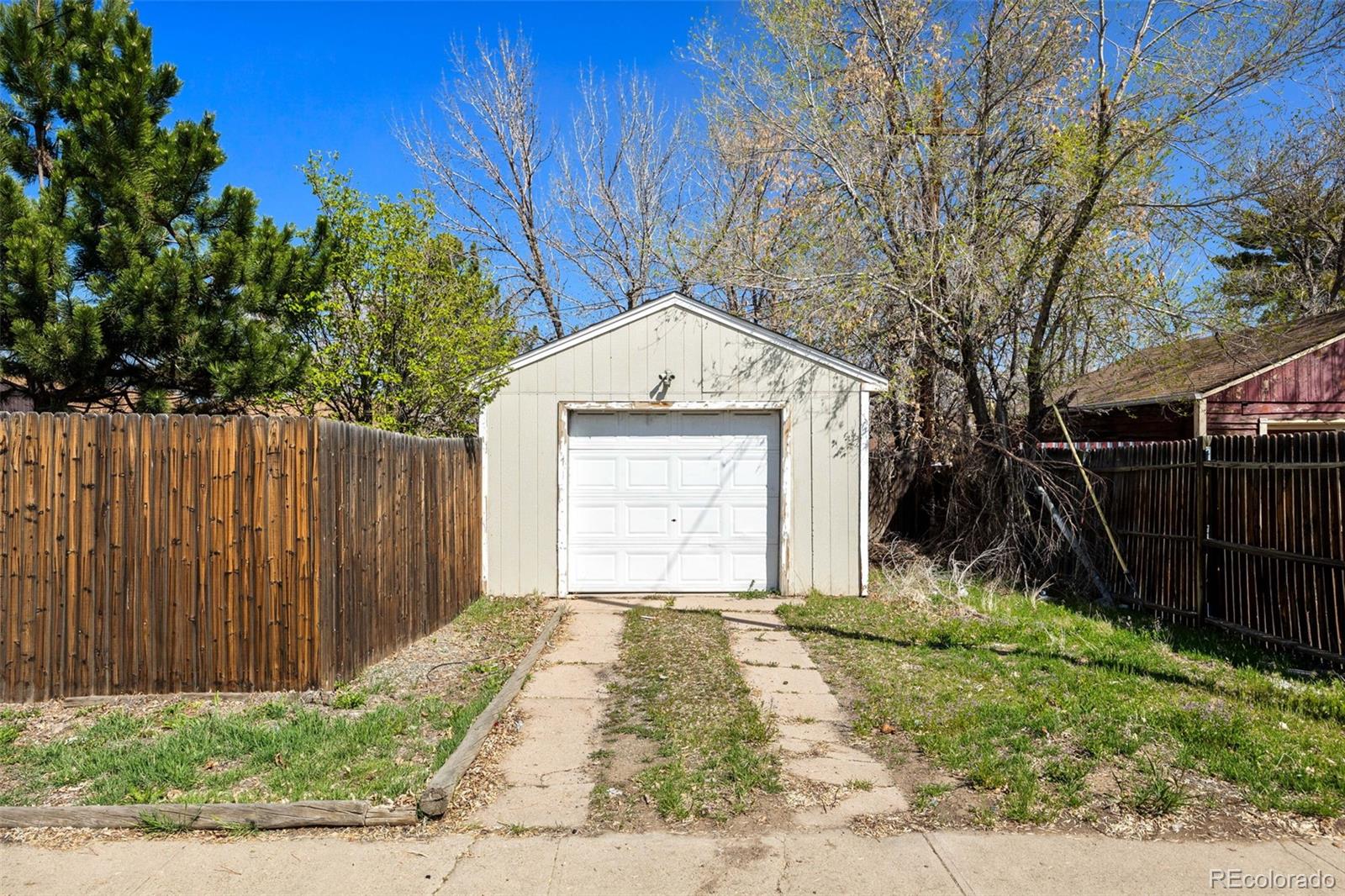 3492 S Elm Street, Denver, CO, 80222 1 3492 S Elm Street
