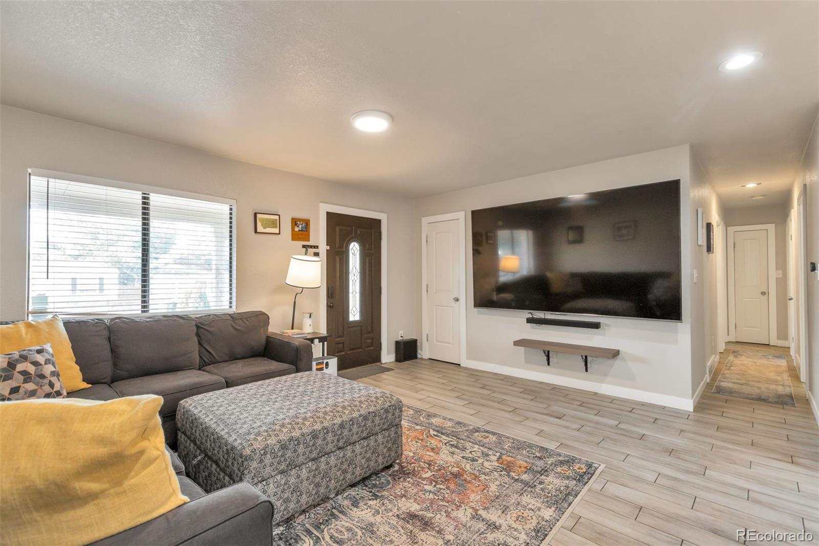 3250 W Walsh Place