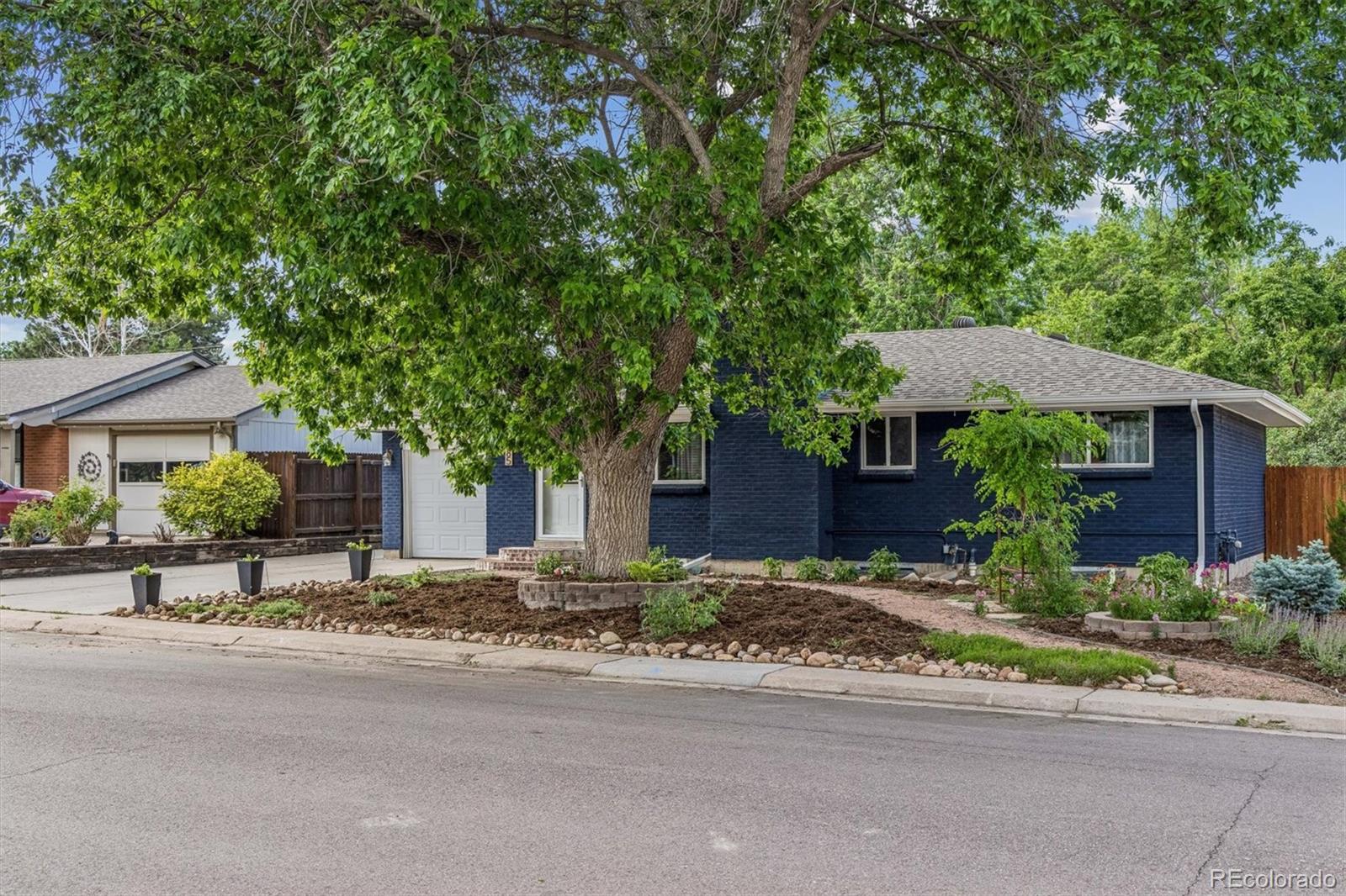 3485 W Powers Place