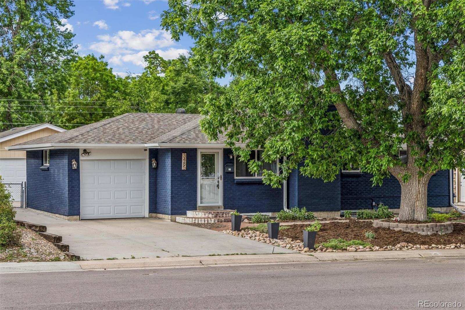 3485 W Powers Place