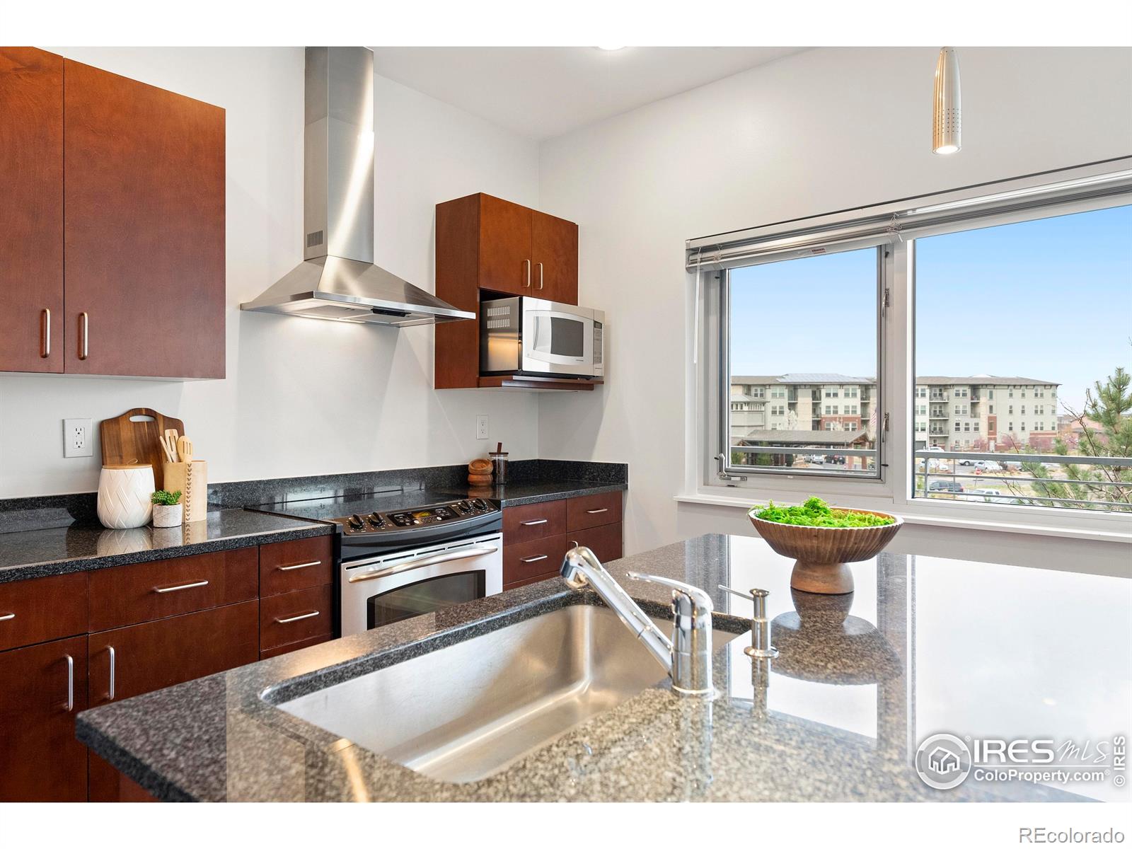 2958 Syracuse Street 306, Denver, CO, 80238 1 2958 Syracuse Street 306