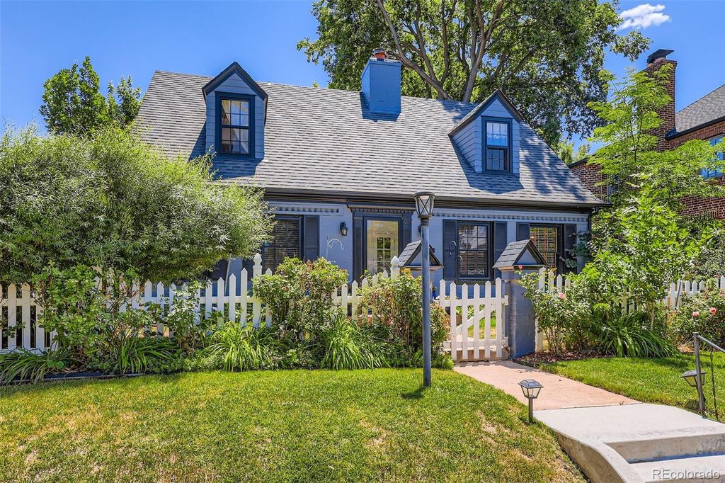 Photo of 824 S Medea Way, Denver, CO 80209 (MLS # 6113204)