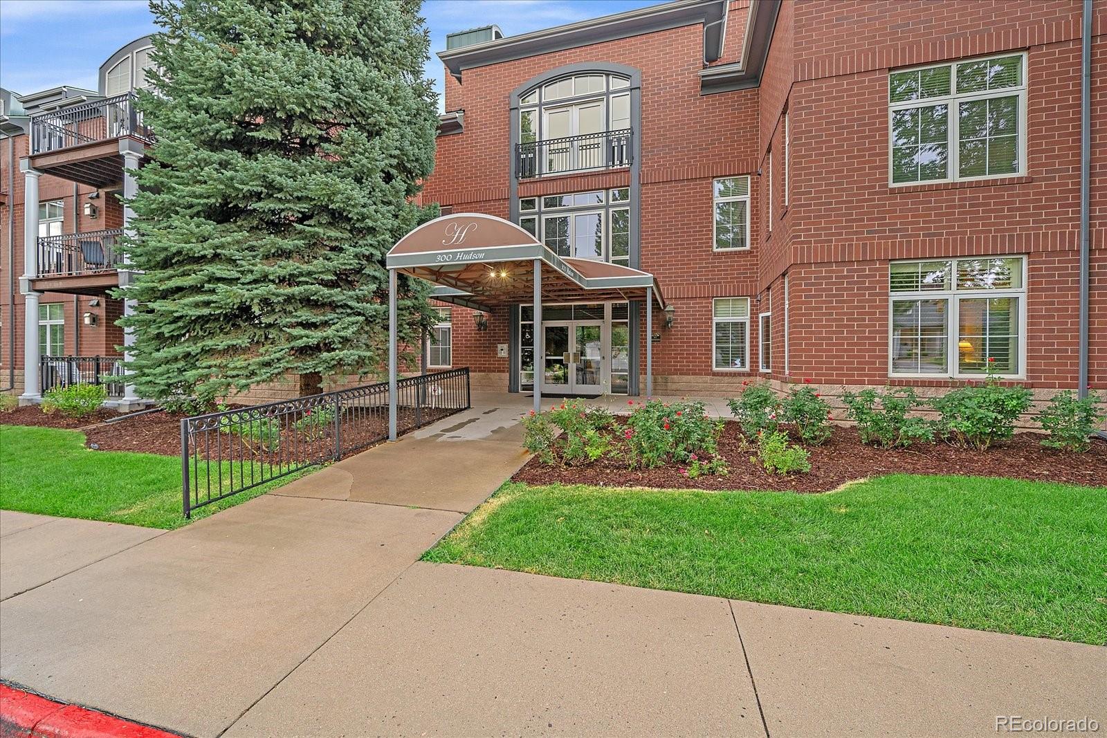 300 Hudson Street 302