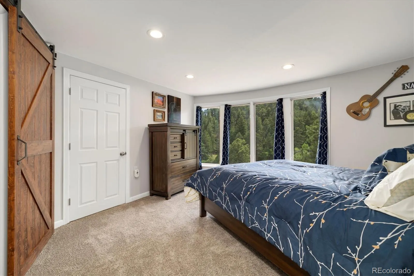 Golden, Colorado 80403, United States, 5 Bedrooms Bedrooms, ,3 BathroomsBathrooms,Residential,Active,171009