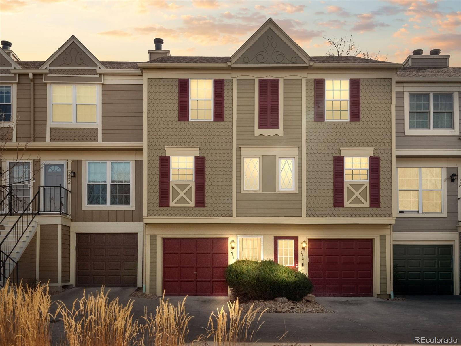 1811 S Quebec Way 241