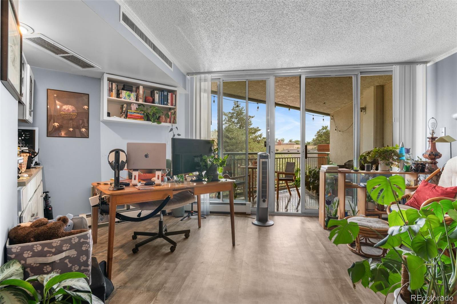 550 E 12th Avenue 401