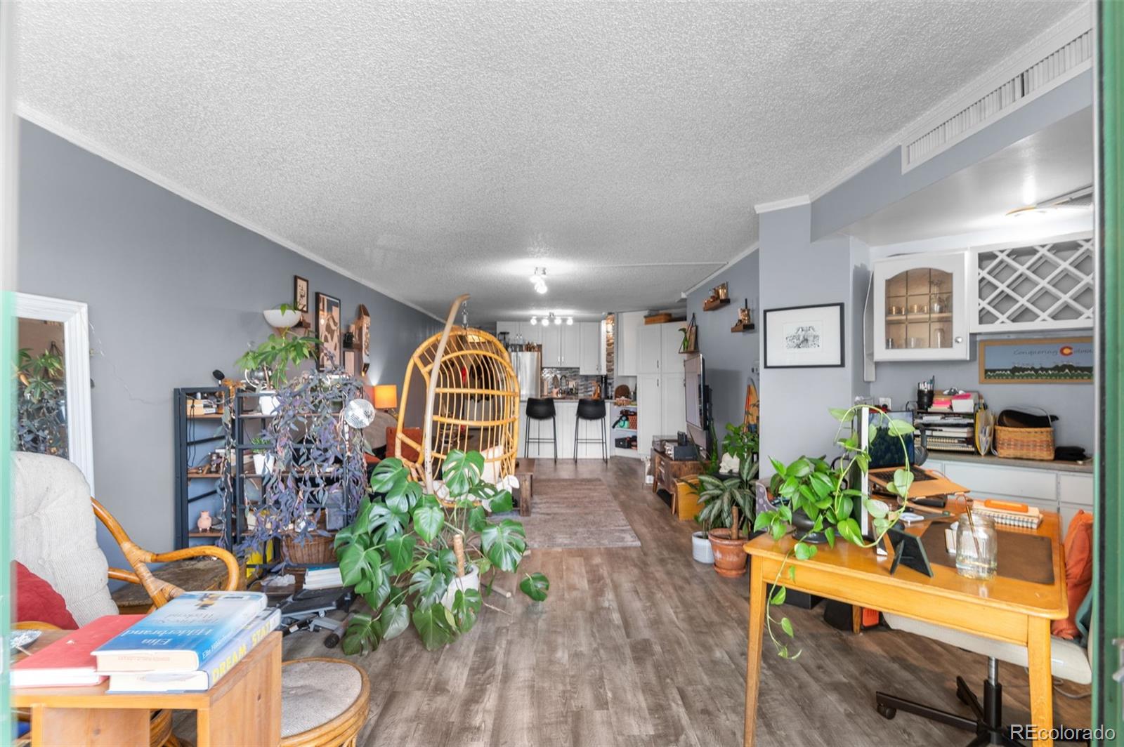 550 E 12th Avenue 401