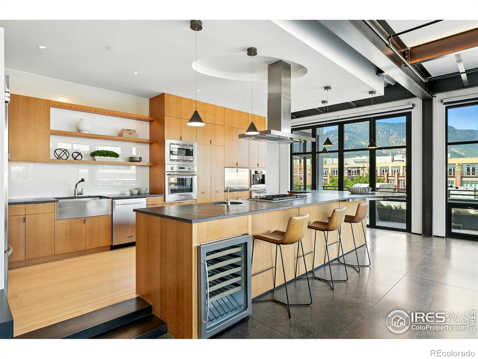 1360 Walnut Street 401