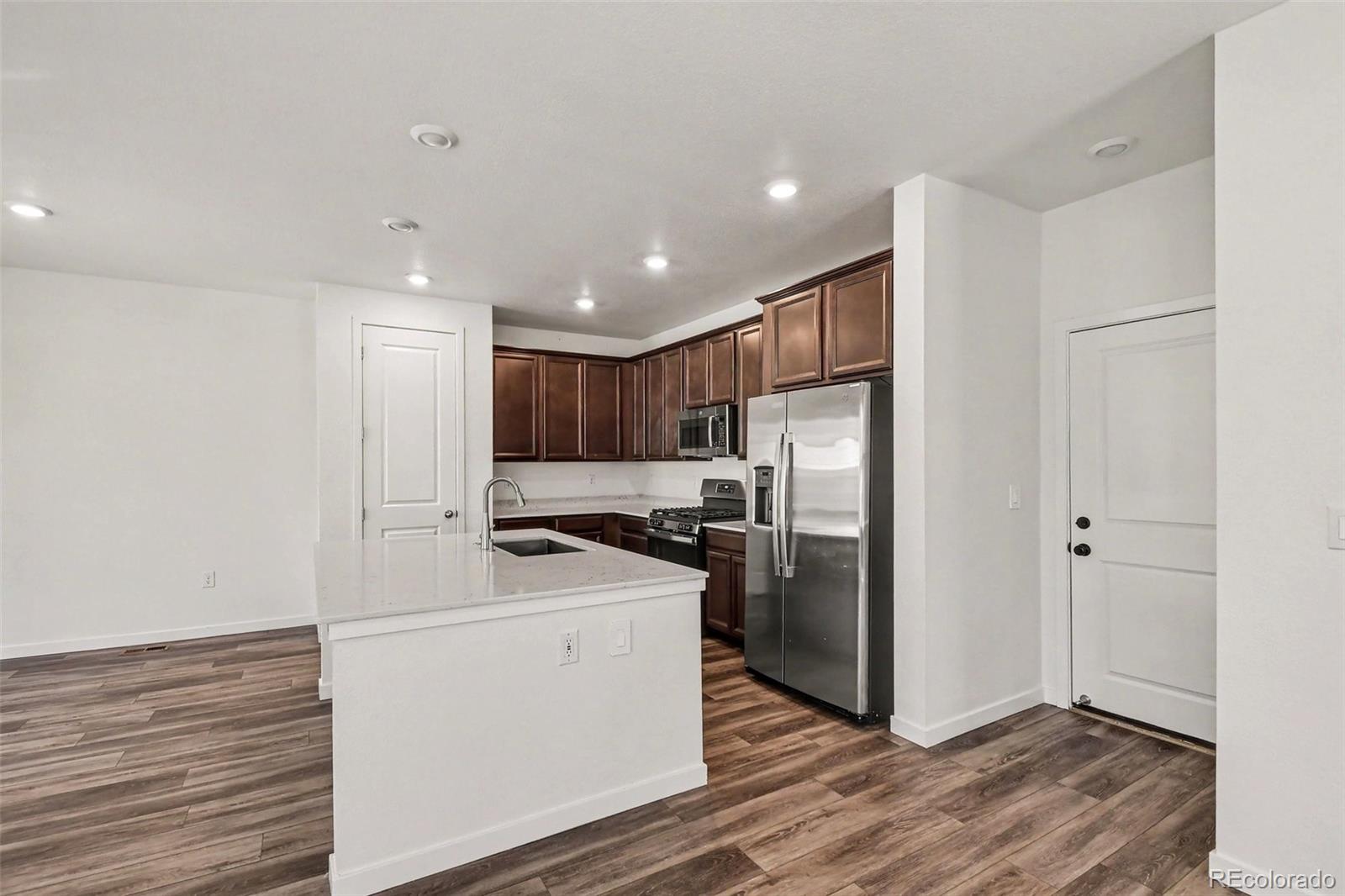 17409 E 95th Place