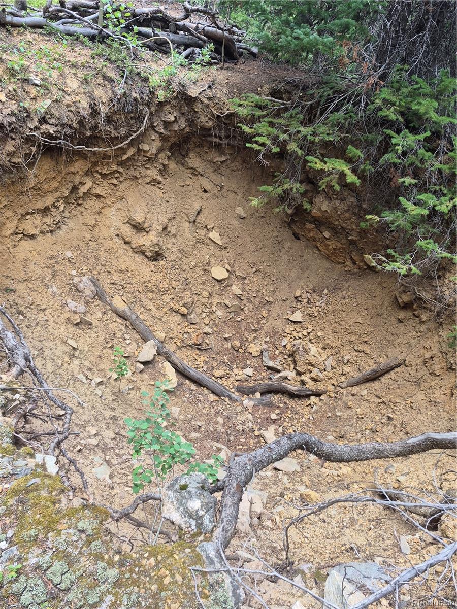 1900 County Road 128J