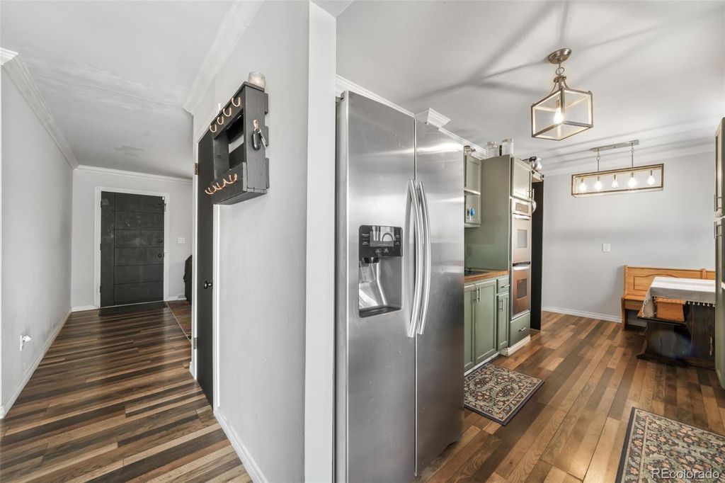 Photo of 140 S Kendall Street, Lakewood, CO 80226 (MLS # 4001010)