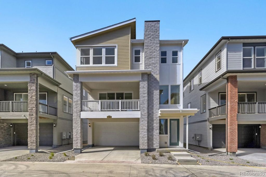 Photo of 16775 E Kettle Avenue, Centennial, CO 80016 (MLS # 5786598)