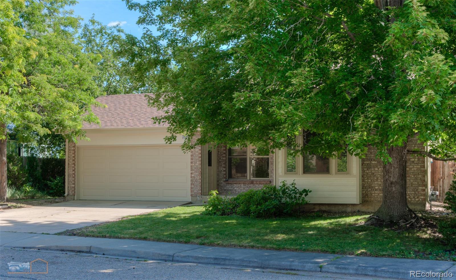 3894 Bosque Court