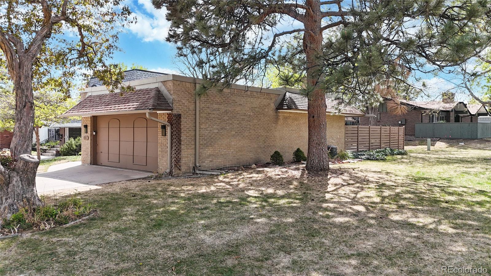 153 S Vance Court