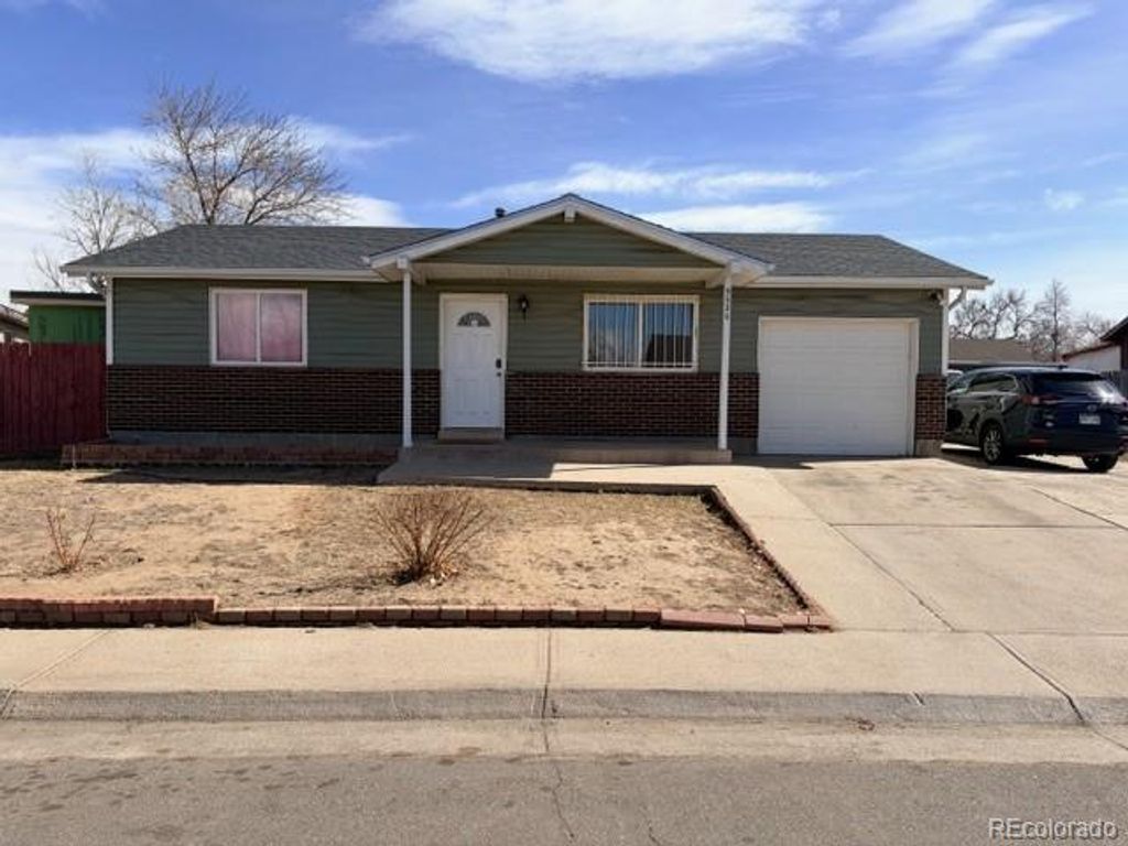 Photo of 5320 Worchester Street, Denver, CO 80239 (MLS # 7357244)