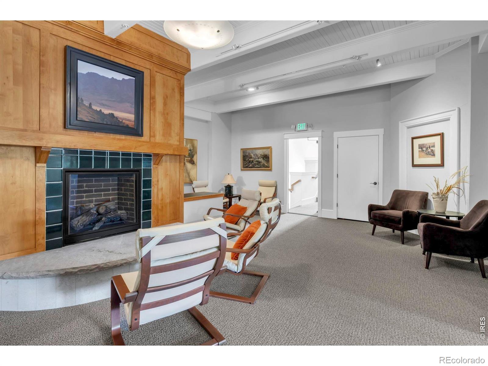 1215 Cedar Avenue 301