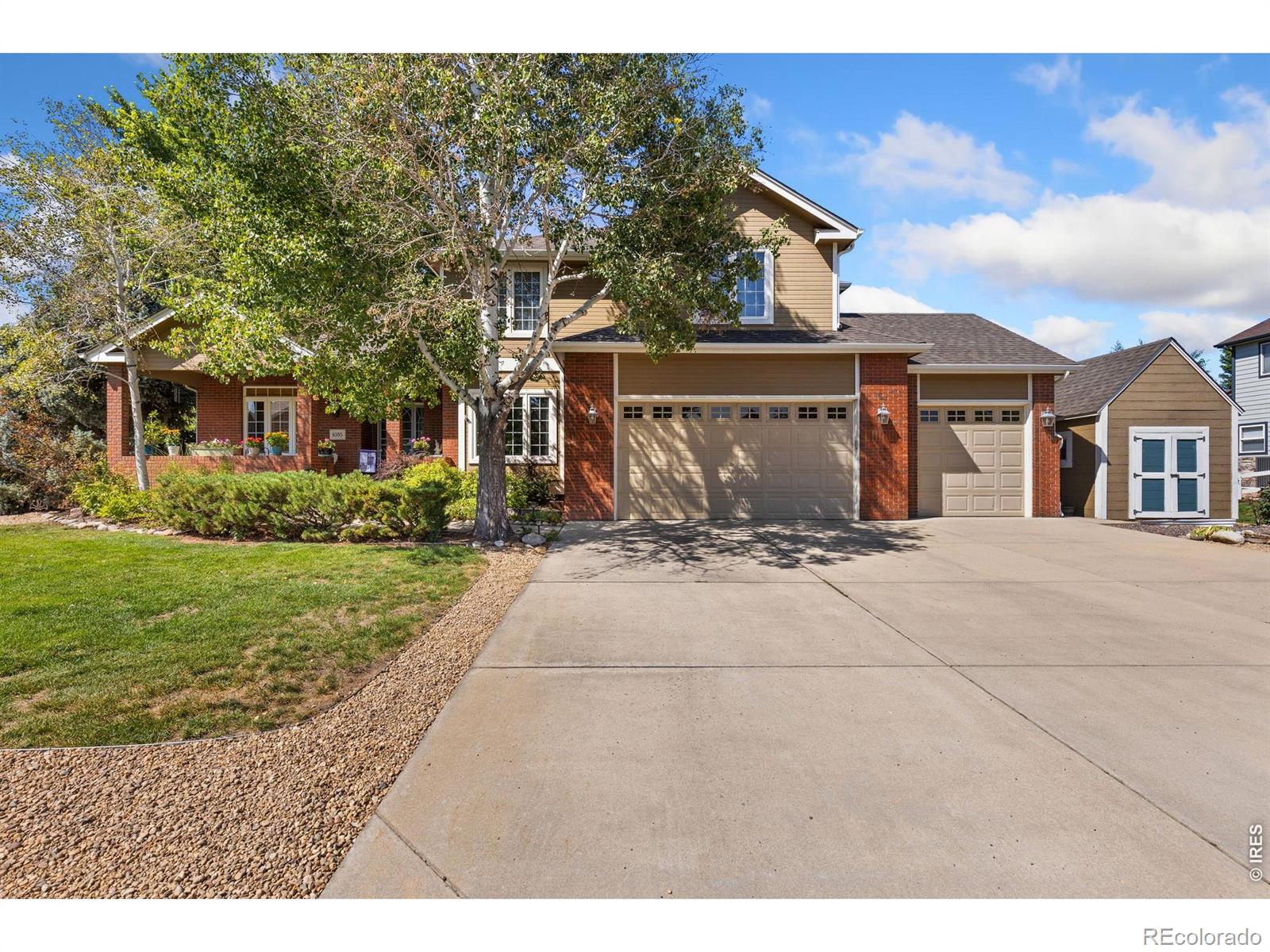 6595 Saddleback Avenue