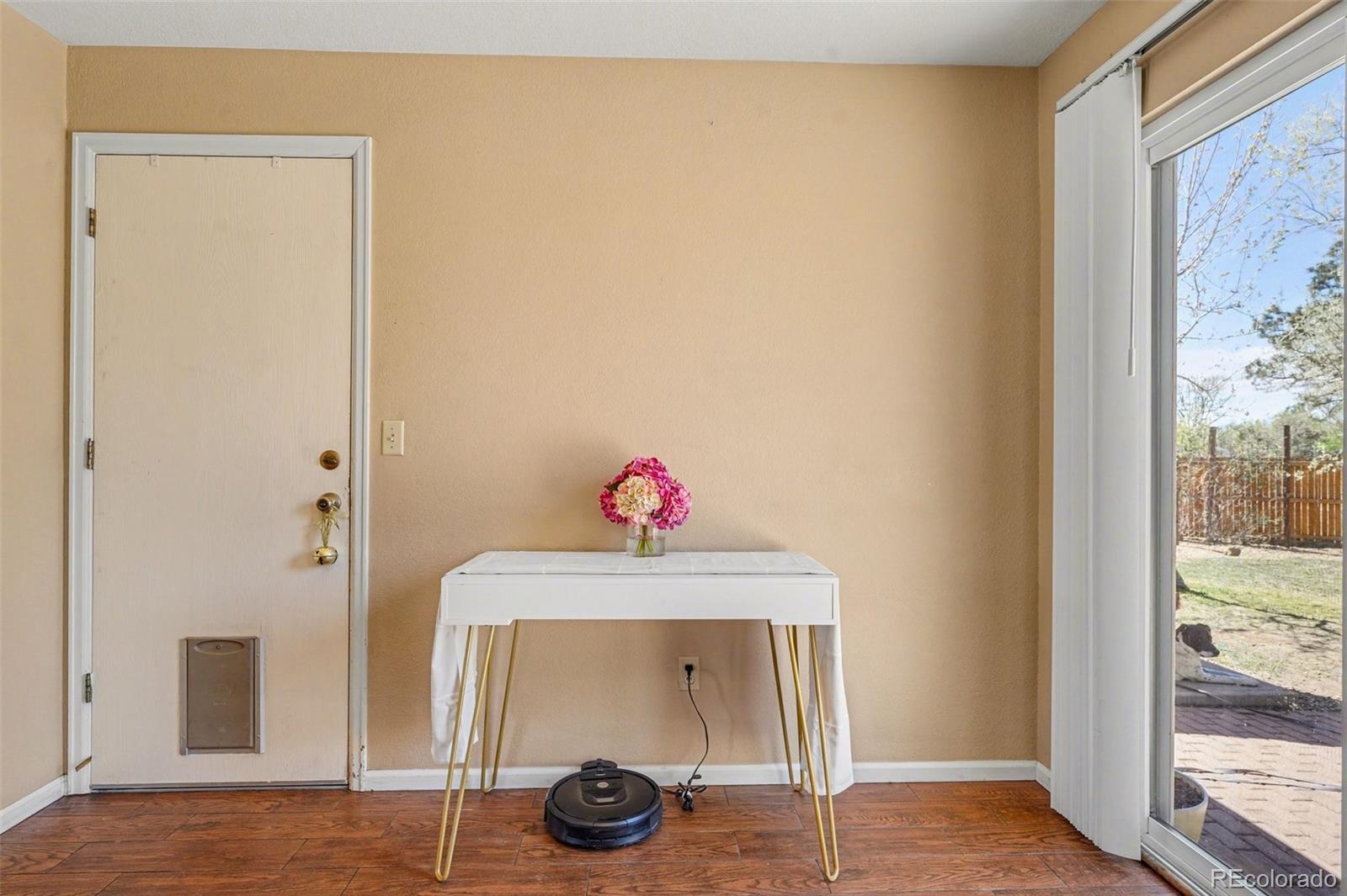 17229 E Progress Avenue