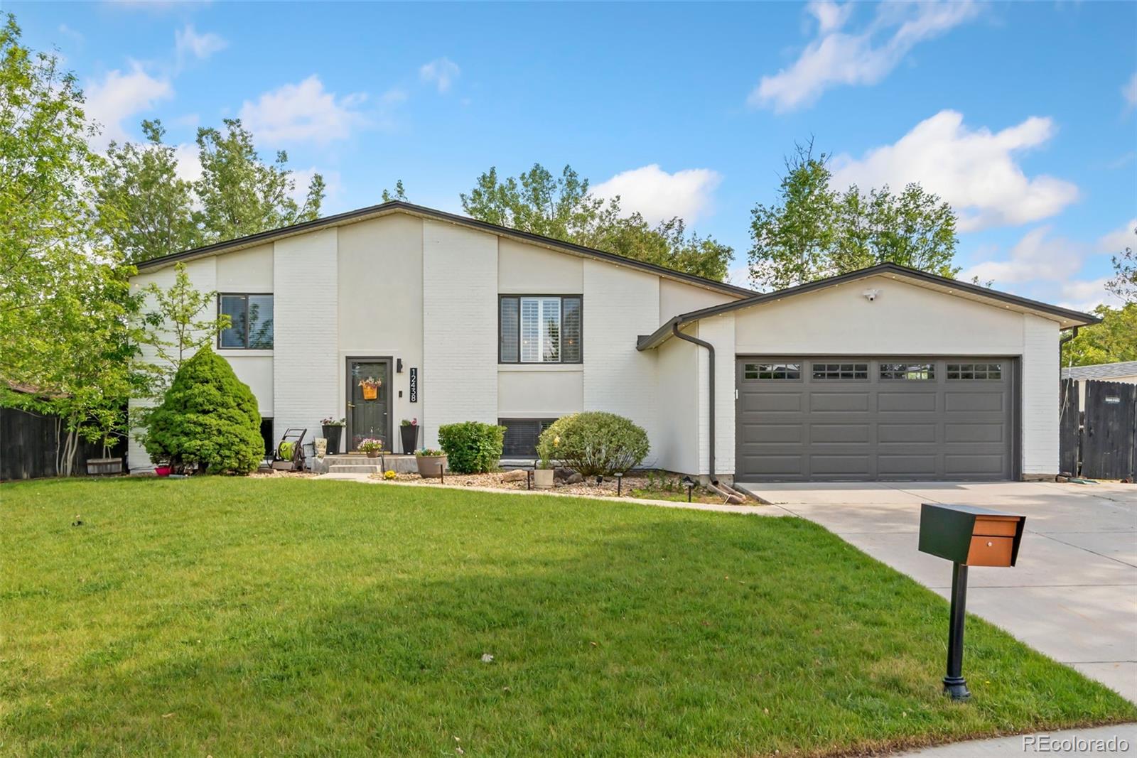 12438 W 70th Place