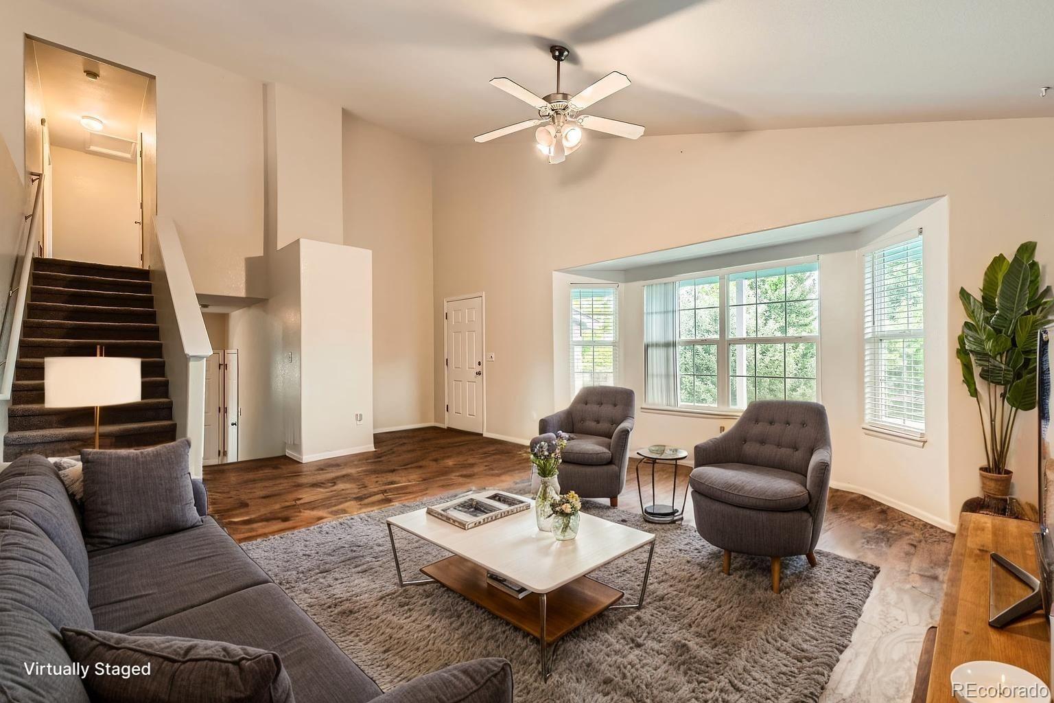 1739 Dyer Loop