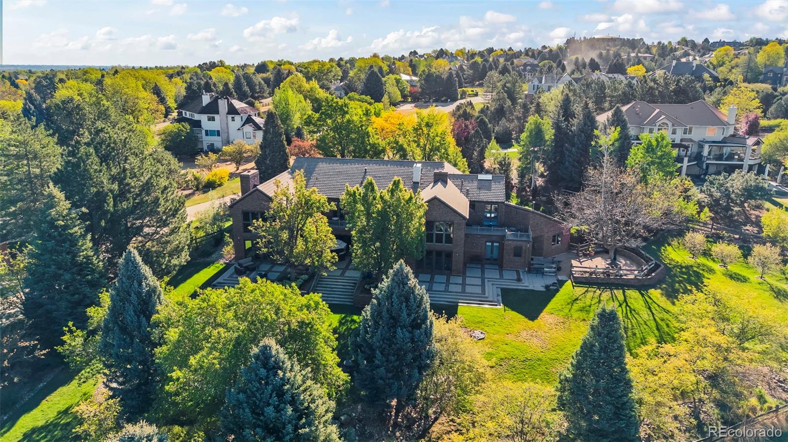 8414 Firethorn Court