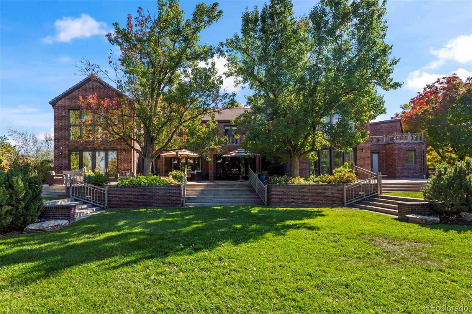 8414 Firethorn Court