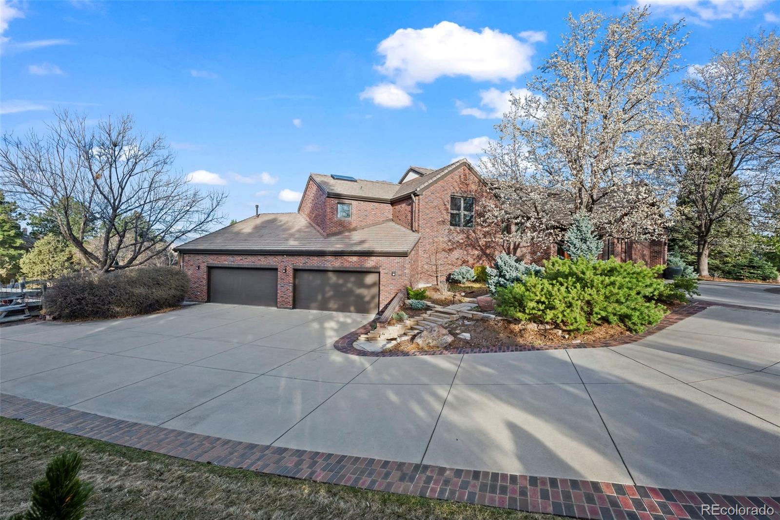 8414 Firethorn Court