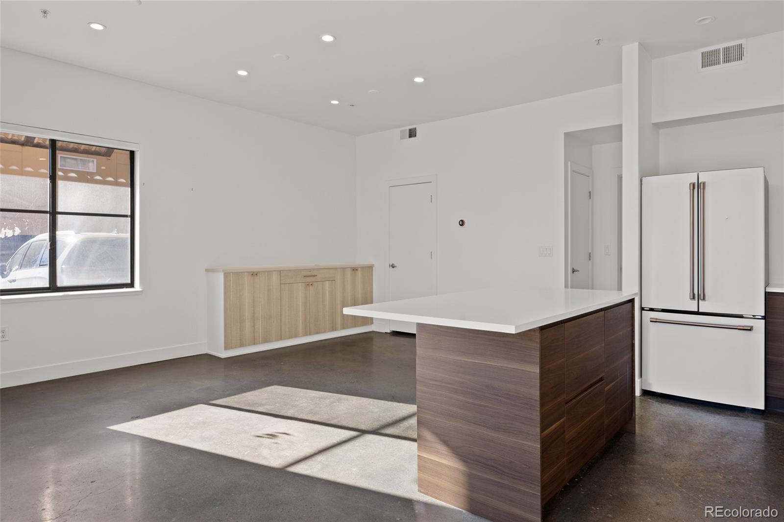 3149 Blake Street 101