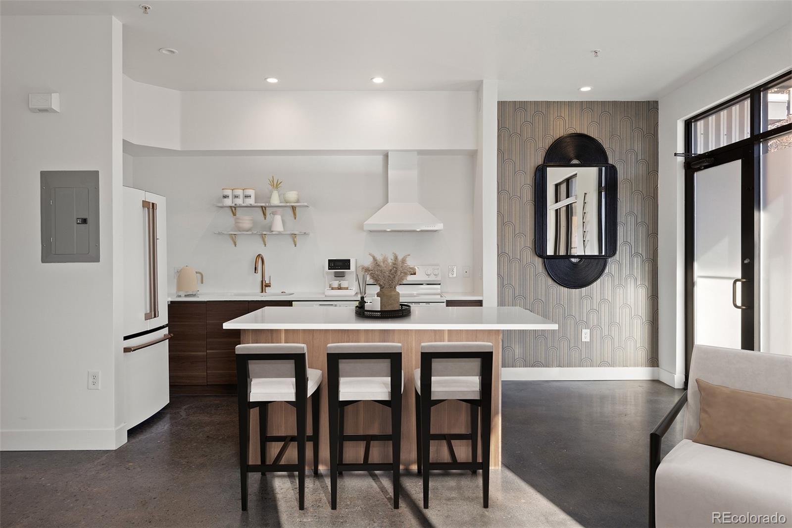 3149 Blake Street 101