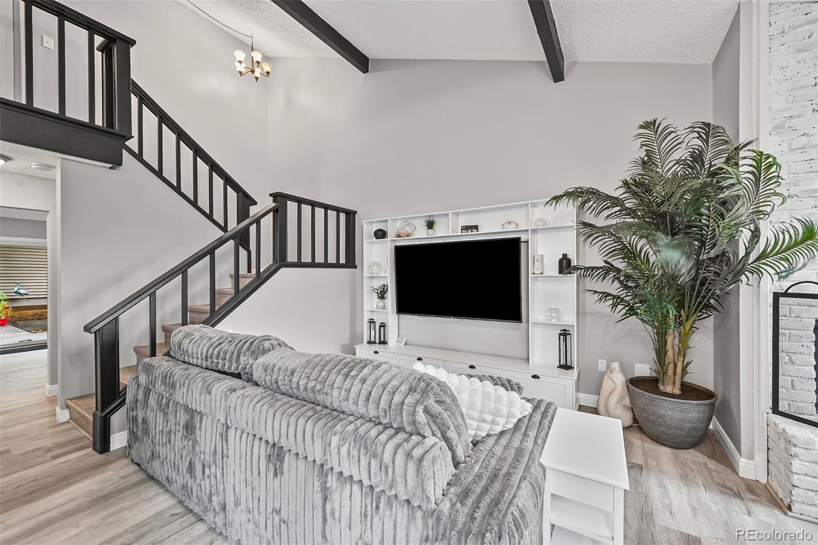 6958 Buckskin Drive, Littleton, CO, 80125 2 6958 Buckskin Drive