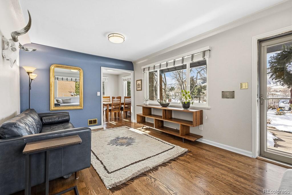 2713 Lookout View Drive