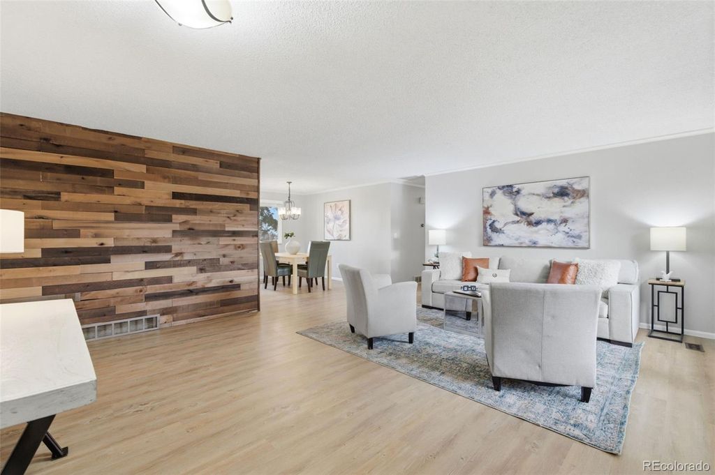 Photo of 11451 W Louisiana Avenue, Lakewood, CO 80232 (MLS # 4695576)