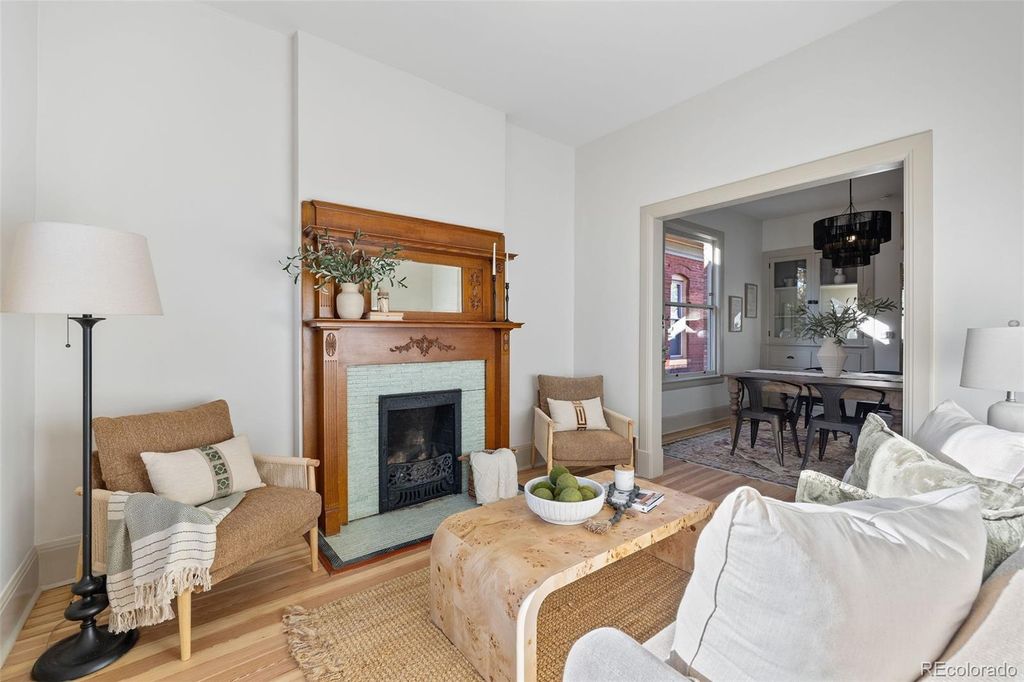 Photo of 589 S Grant Street, Denver, CO 80209 (MLS # 6778340)