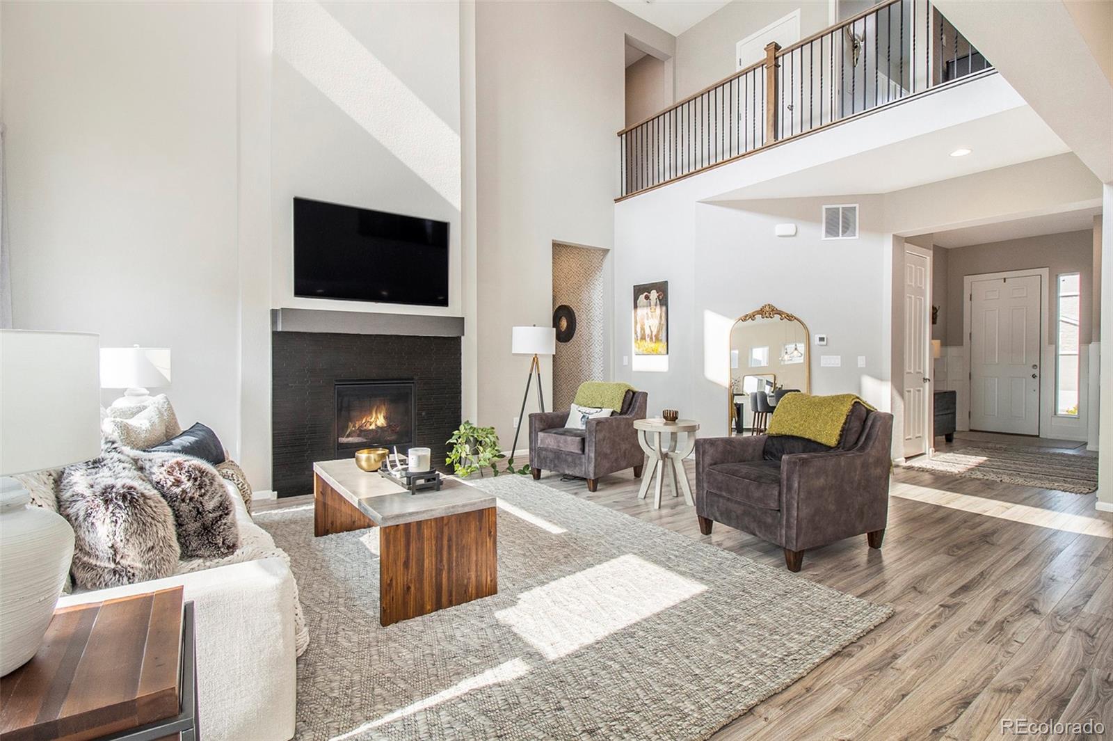 1195 Fox Hills Court