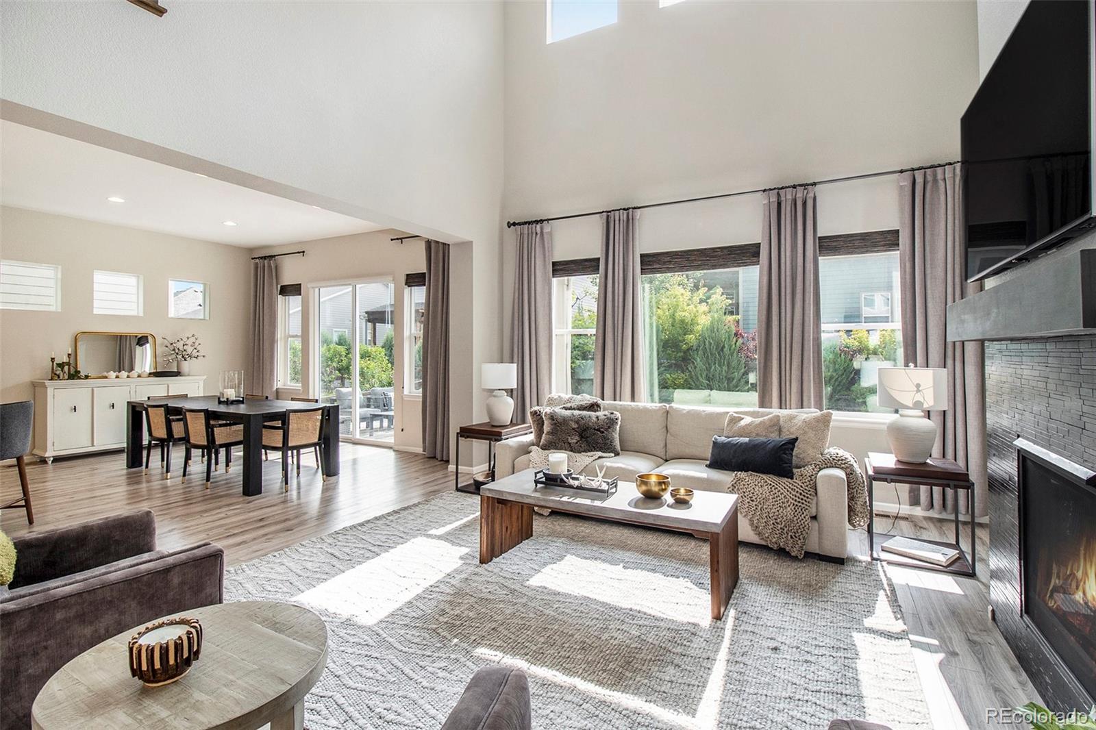 1195 Fox Hills Court