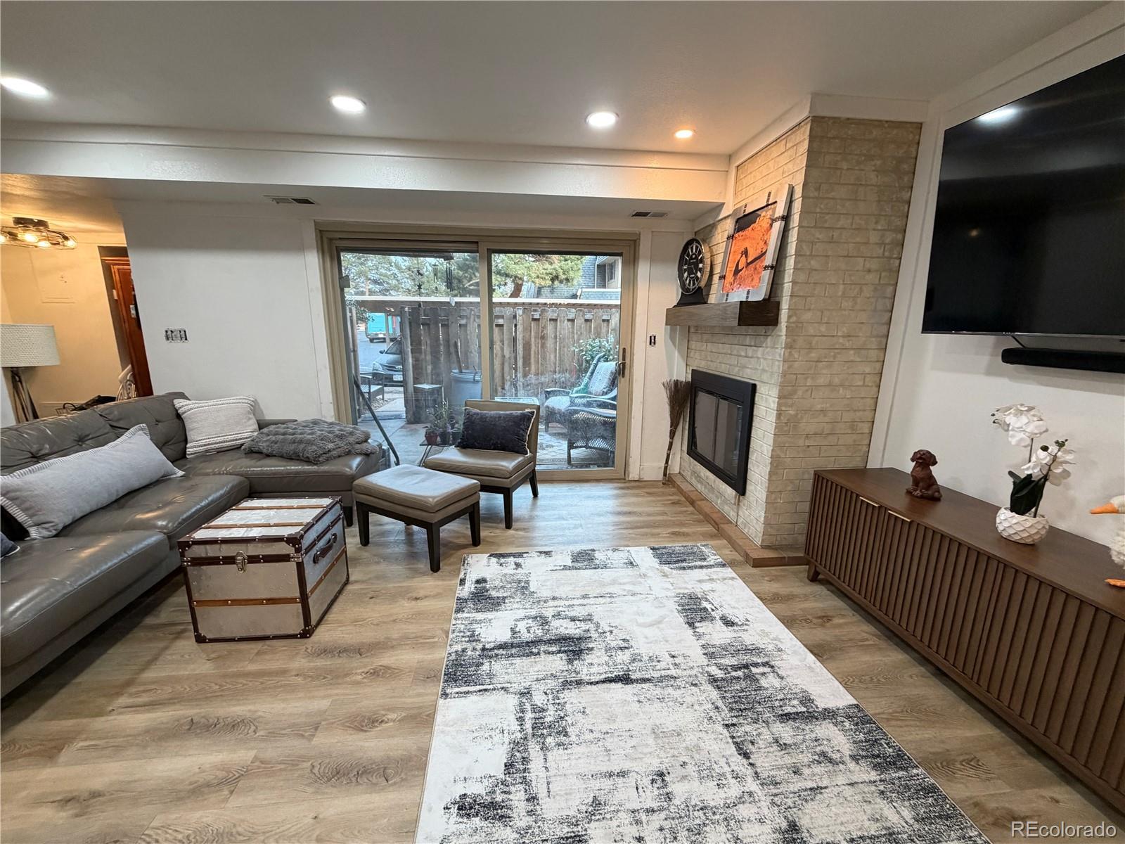 7995 E Mississippi Avenue K9