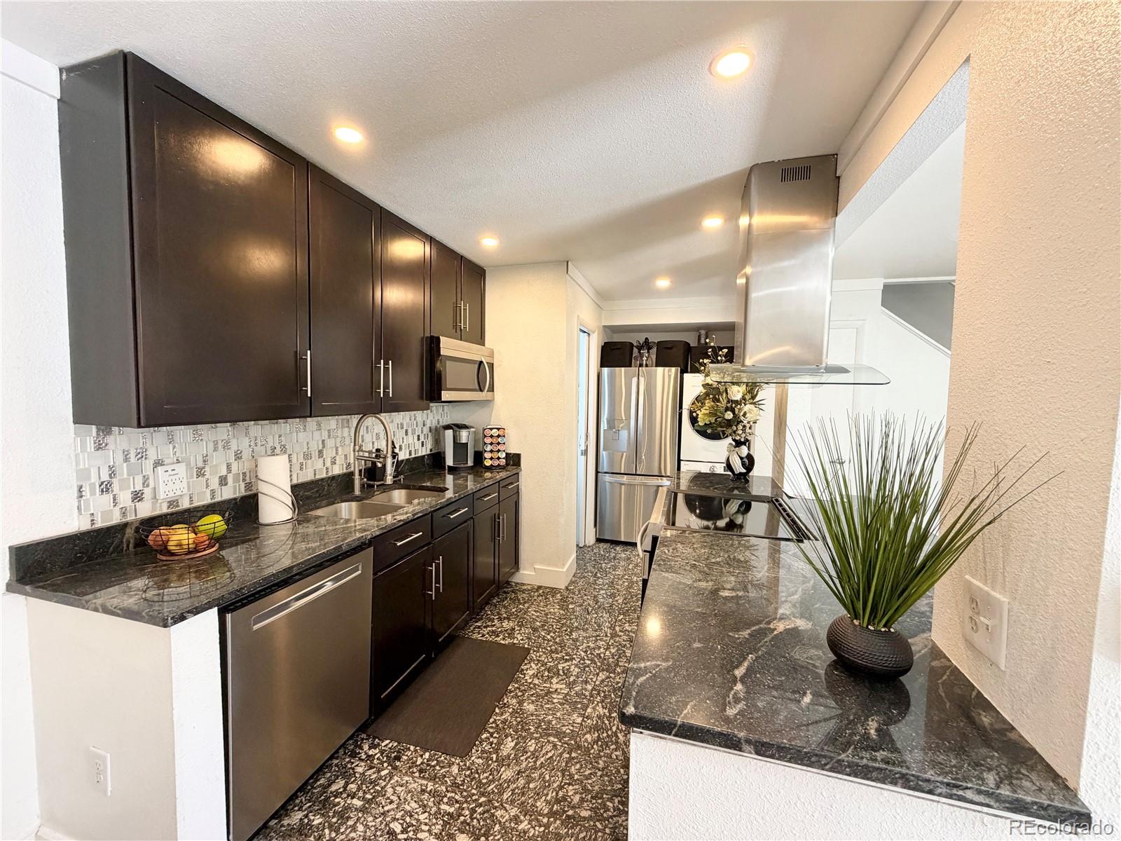 7995 E Mississippi Avenue K9