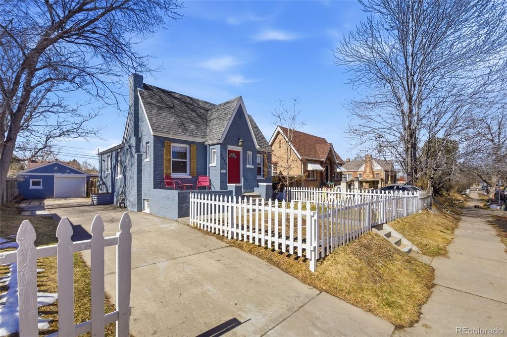 Photo of 1423 Holly Street, Denver, CO 80220 (MLS # 5398891)